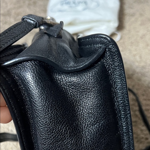 3249 Prada  Black Crossbody  Bag - Picture 4 of 9